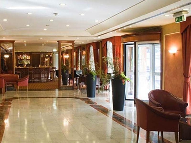 Starhotels Tourist Milano Esterno foto