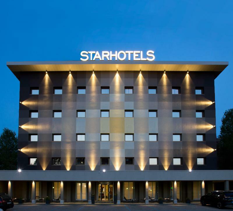 Starhotels Tourist Milano Esterno foto